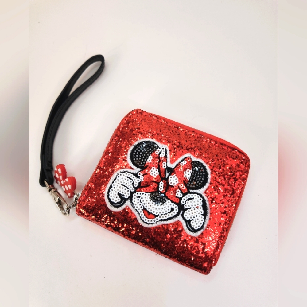Minnie Mouse Wristlet - Picture 1 of 4